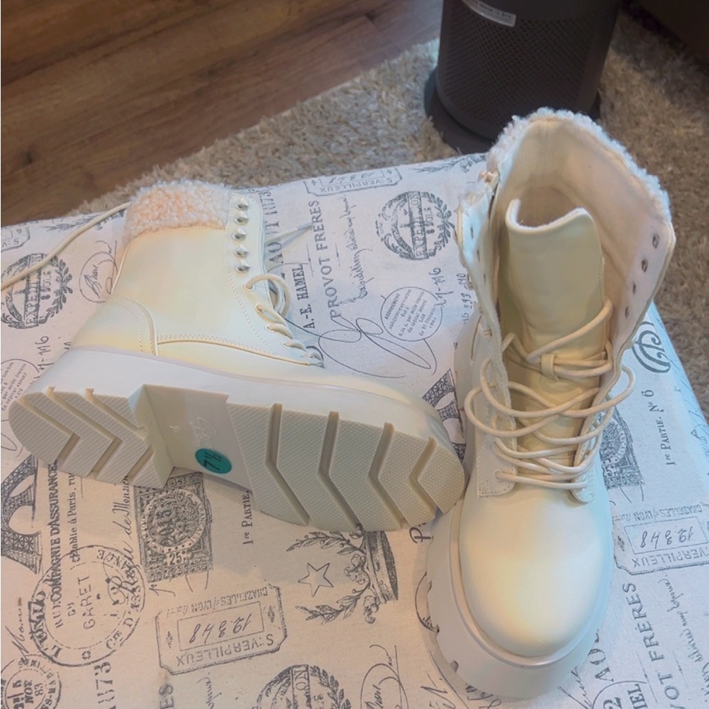 Circus by Sam Edelman Off-White Boots
